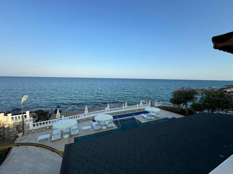 Otelox Ayas Beach Bungalov Erdemli Esterno foto