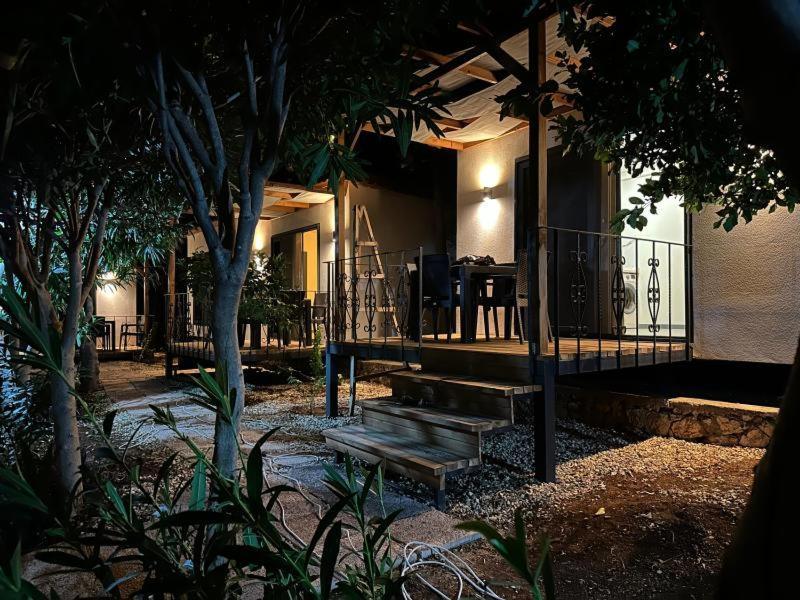 Otelox Ayas Beach Bungalov Erdemli Esterno foto
